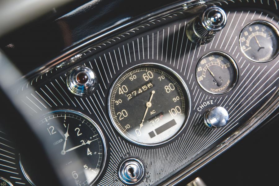 Панель приборов Cadillac V8 355-A Roadster by Fleetwood (4502) 1931 года  (фото 19 из 29)